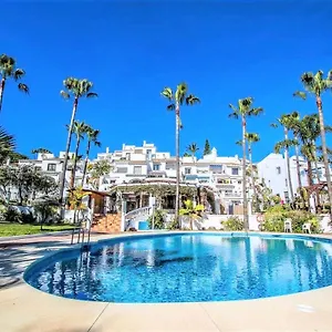 lovely-2-bedroom-in-oasis-de-capistrano-nerja.hotelsinnerja.org/